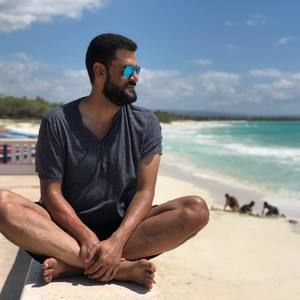 Meet your Posher, Victor